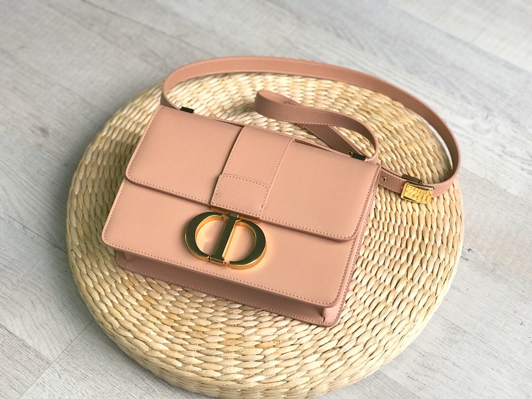 DIOR 30 Montaigne Shoulder Bag. Original Quality Bag. Authentic calfskin. Metal Toned Hardware. DIOR Sales Box and Dust Bag. Booklet, Authenticity Card. Dior released its latest buzzy bag, the 30 Montaigne—named for the house’s flagship address in Paris. Designed by Maria Grazia Chiuri and first spotted on the Dior pre-fall 19 collection, the box bag is inspired by silhouettes from the 1960s and adorned with a shoulder strap and the brand’s signature DIOR logo clasp on the front. | CRIS&COCO | High quality designer bags and luxury accessories