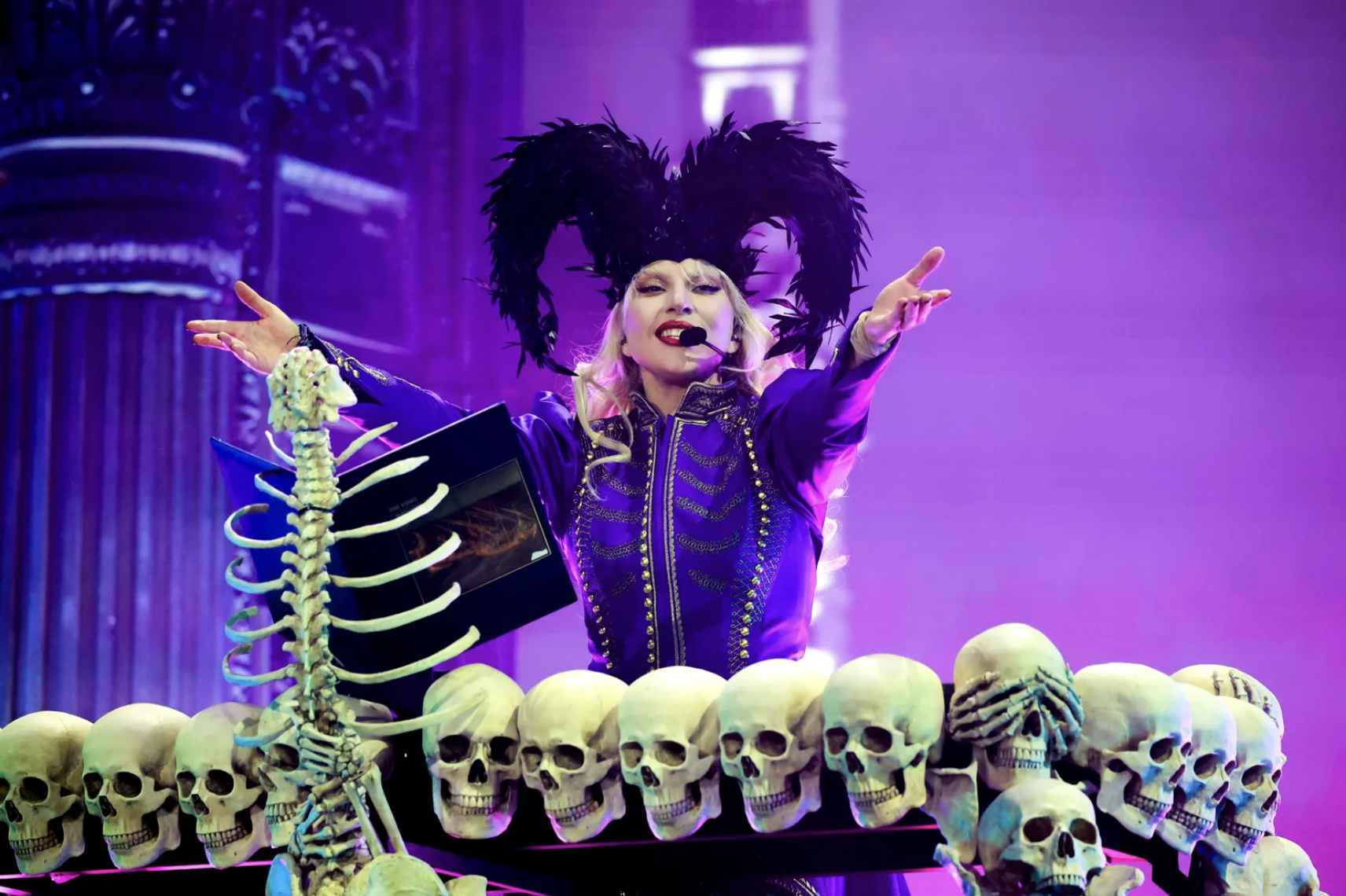 image 14 SAINT LAURENT Loulou bag in brown leather surrounded by autumn leaves