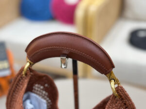 Summer Banana Hobo. Authentic quality luxury bag crafted in genuine leather comes with authenticity card, dust bag and gift bag. Artisanal Spirit, Curved in Style. Say hello to sunshine in bag form. The *LOÉ Summer Banana Hobo Bag is a joyful blend of craftsmanship and creativity, handwoven over four days by a single artisan in collaboration with Made For A Woman. This is not just a bag—it’s a story stitched in raffia and trimmed in luxurious calfskin. Its curved, banana-inspired silhouette hugs the shoulder with ease, while the sculptural handle and handwritten signature nod to *loé’s heritage of effortless elegance. Light, natural, and undeniably chic, it's the perfect companion for sun-soaked escapes or city strolls with a coastal state of mind. A celebration of craftsmanship, femininity, and the art of slow fashion. - CRIS&COCO Summer Banana Hobo. Authentic quality luxury bag crafted in genuine leather comes with authenticity card, dust bag and gift bag. Artisanal Spirit, Curved in Style. Say hello to sunshine in bag form. The *LOÉ Summer Banana Hobo Bag is a joyful blend of craftsmanship and creativity, handwoven over four days by a single artisan in collaboration with Made For A Woman. This is not just a bag—it’s a story stitched in raffia and trimmed in luxurious calfskin. Its curved, banana-inspired silhouette hugs the shoulder with ease, while the sculptural handle and handwritten signature nod to *loé’s heritage of effortless elegance. Light, natural, and undeniably chic, it's the perfect companion for sun-soaked escapes or city strolls with a coastal state of mind. A celebration of craftsmanship, femininity, and the art of slow fashion.