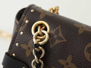 Trunkie. Authentic quality luxury bag crafted in genuine leather comes with authenticity card, dust bag and gift bag. Heritage, Reimagined for Today. A bold tribute to the House’s storied past, the Trunkie brings the spirit of vintage travel into a sleek, modern silhouette. Crafted in iconic Monogram canvas and adorned with 38 gold-toned rivets, it echoes the timeless charm of classic LV trunks. Metallic corners and the signature S-lock closure elevate its structured design, while the sliding chain offers versatile styling—from shoulder to crossbody with effortless ease. Inside, a thoughtfully sized interior with a zipped pocket keeps your essentials perfectly organized. Where history meets modern sophistication, the Trunkie is more than a bag—it’s a statement of enduring luxury. - CRIS&COCO Trunkie. Authentic quality luxury bag crafted in genuine leather comes with authenticity card, dust bag and gift bag. Heritage, Reimagined for Today. A bold tribute to the House’s storied past, the Trunkie brings the spirit of vintage travel into a sleek, modern silhouette. Crafted in iconic Monogram canvas and adorned with 38 gold-toned rivets, it echoes the timeless charm of classic LV trunks. Metallic corners and the signature S-lock closure elevate its structured design, while the sliding chain offers versatile styling—from shoulder to crossbody with effortless ease. Inside, a thoughtfully sized interior with a zipped pocket keeps your essentials perfectly organized. Where history meets modern sophistication, the Trunkie is more than a bag—it’s a statement of enduring luxury.